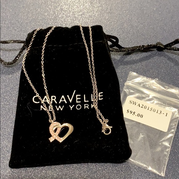 NWT Swarovski Crystals Heart Pendant Necklace - Picture 2 of 4